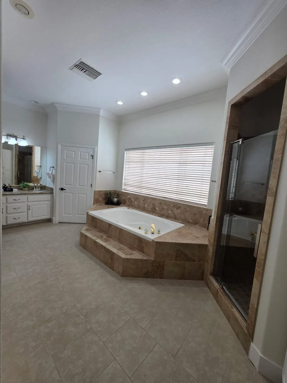 Full bathroom