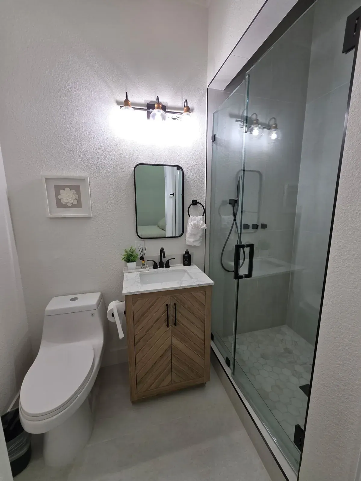 Full bathroom